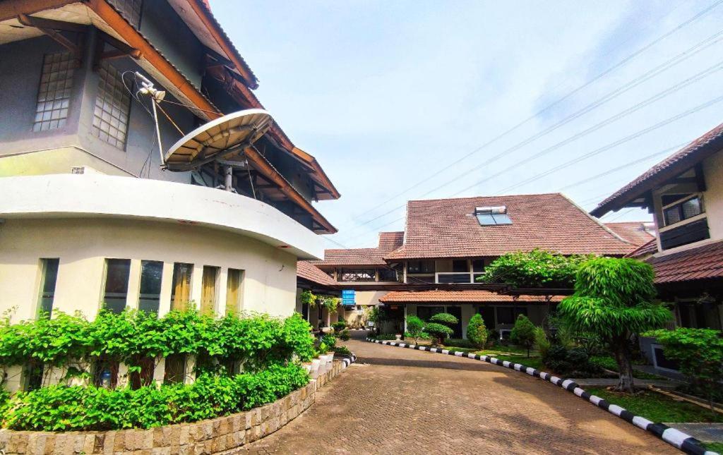 ג'קרטה D'Arcici Hotel Plumpang מראה חיצוני תמונה