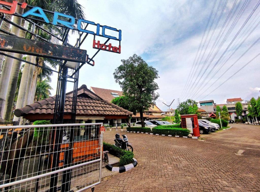 ג'קרטה D'Arcici Hotel Plumpang מראה חיצוני תמונה