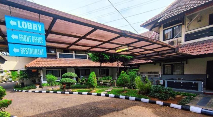 ג'קרטה D'Arcici Hotel Plumpang מראה חיצוני תמונה